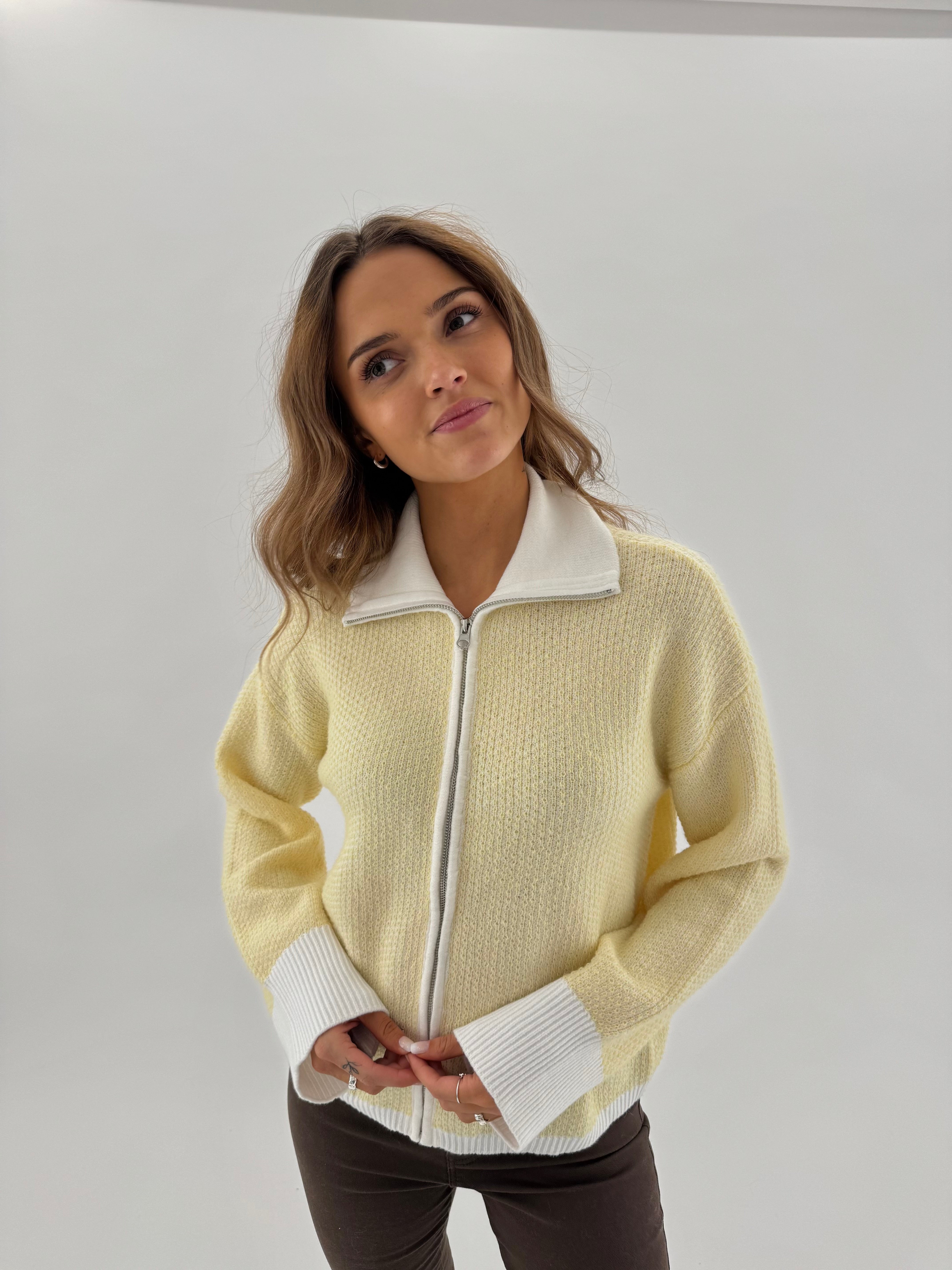 AWOLLIE CARDIGAN - Flan